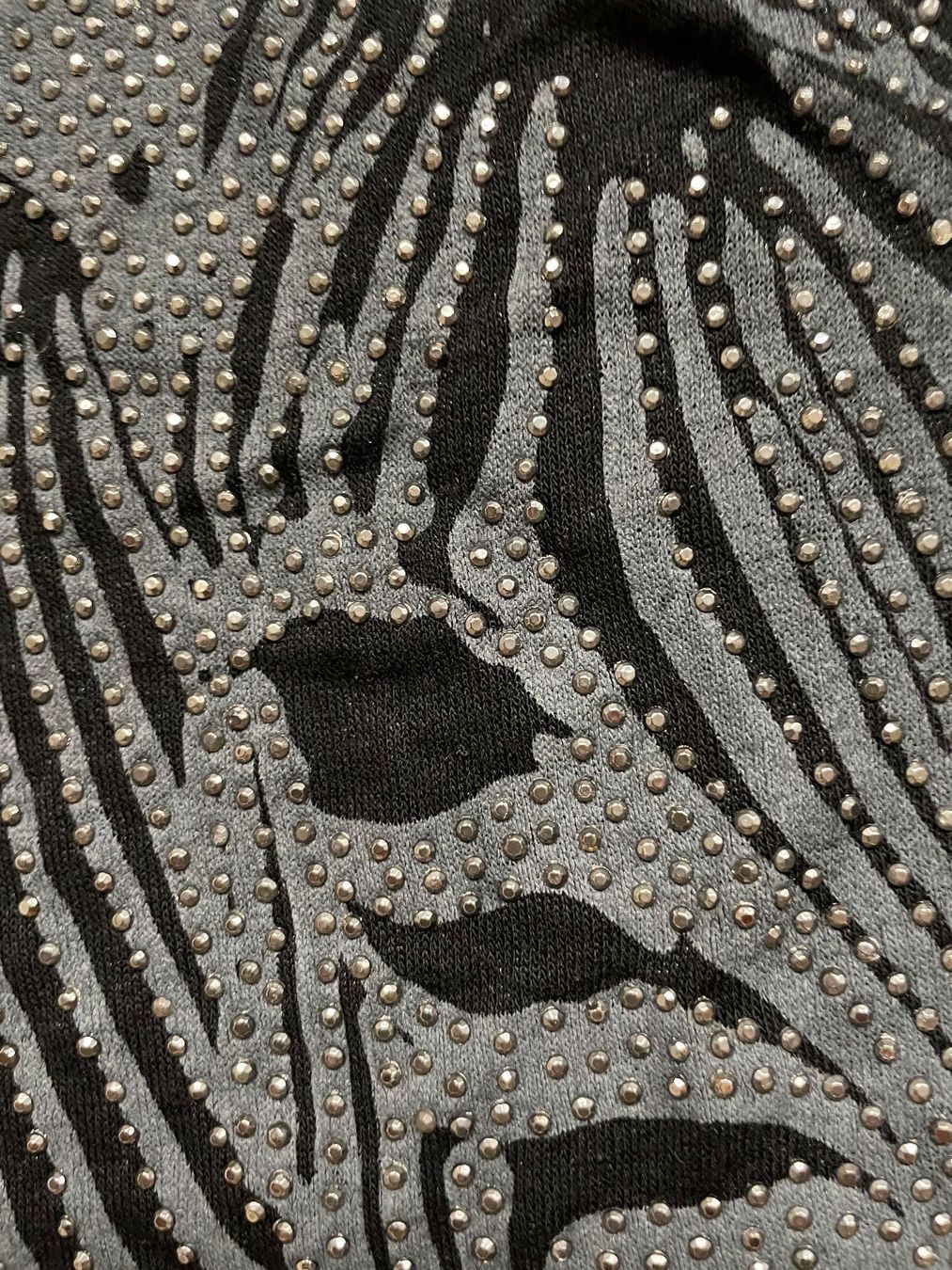 T-Shirts: Shirt mit Zebraprint und Nieten 36 – Neu (gemäss Beschreibung) aus Zürich von Pony74 1