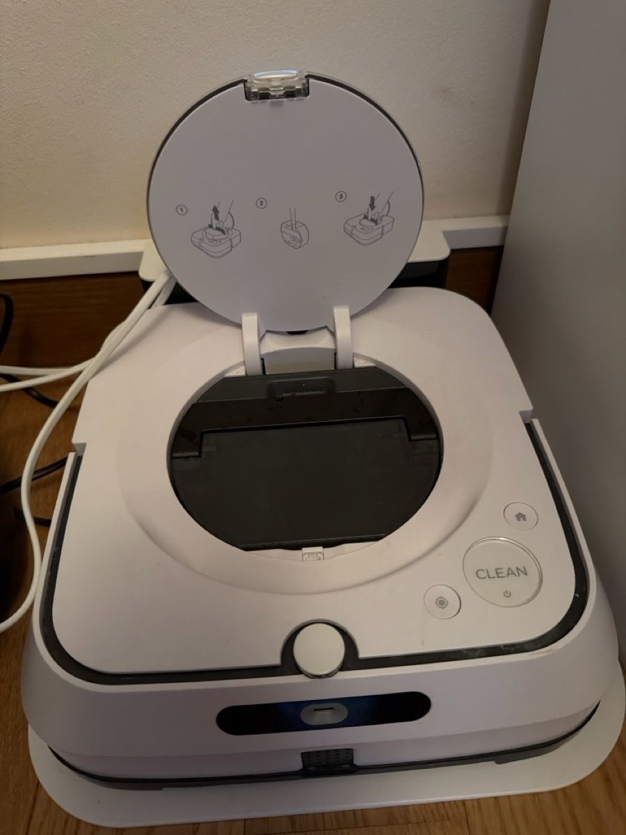 Irobot Aspirapolveri & Accessori: Roomba brava jet – Usato da Lugano venduto da raf_qxm5 1