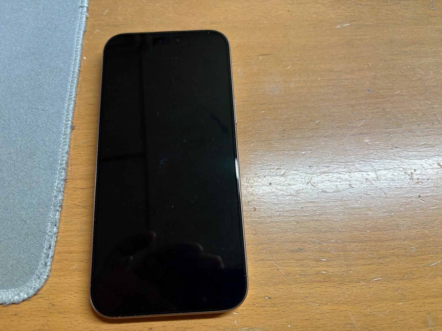 Apple Telefoni cellulari / Smartphones: Iphone 16 Pro Max 256Gb – Usato da Au SG venduto da bah_6f5w