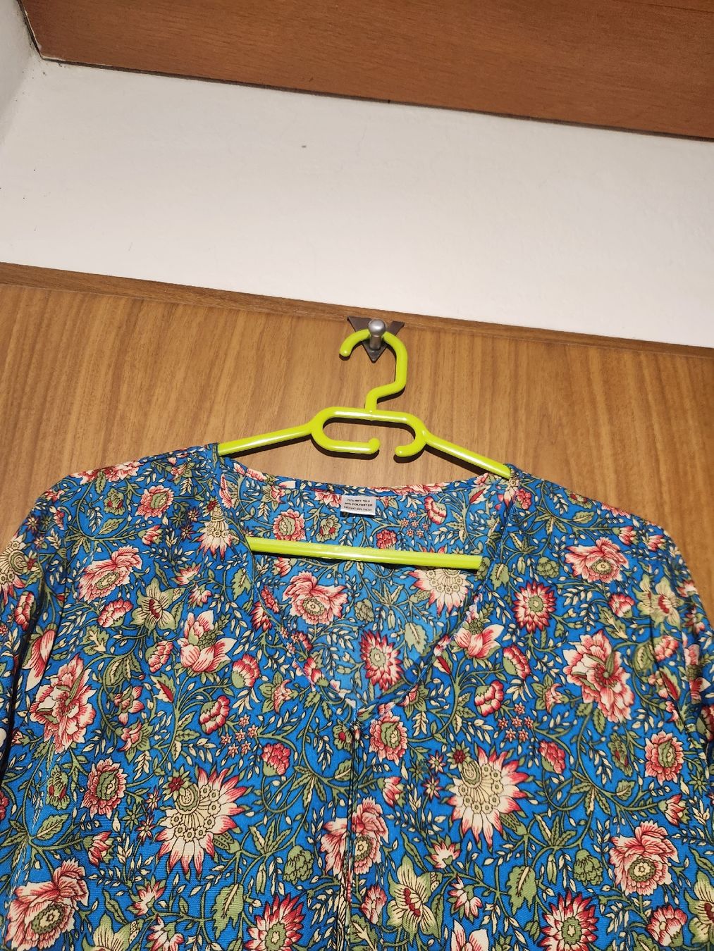 Vestiti: Robe imprimée fleurs bleu T U 70% soie – Usato da Niedergösgen venduto da Eva2410 4
