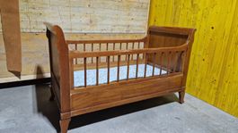 Antikes Kinderbett, Holz, Vintage Look, Top Zustand!