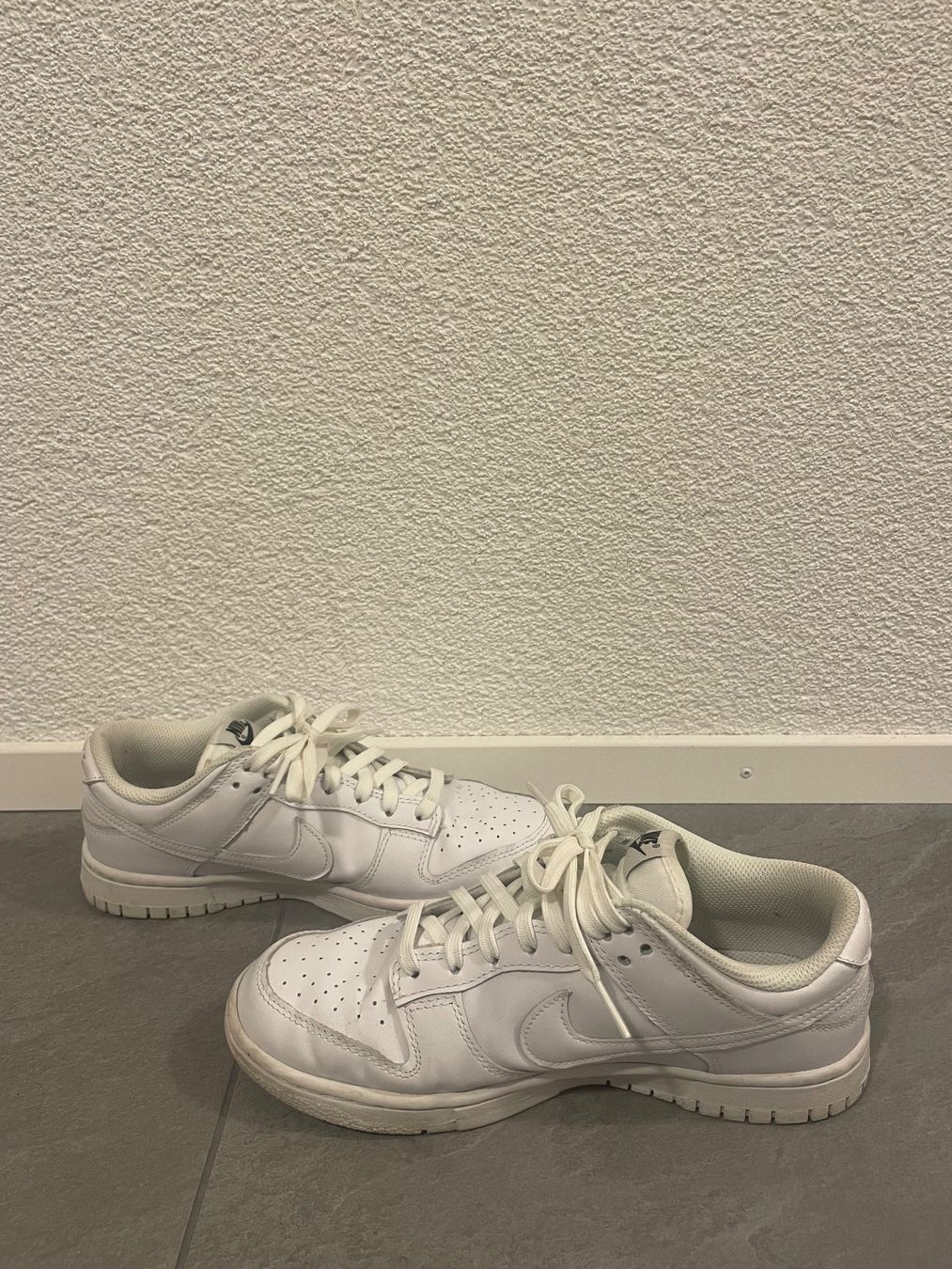 Nike Damenschuhe: NIKE Dunk Sneaker, Grösse 38, Farbe weiss – Gebraucht aus Oberdiessbach von ram_b26k