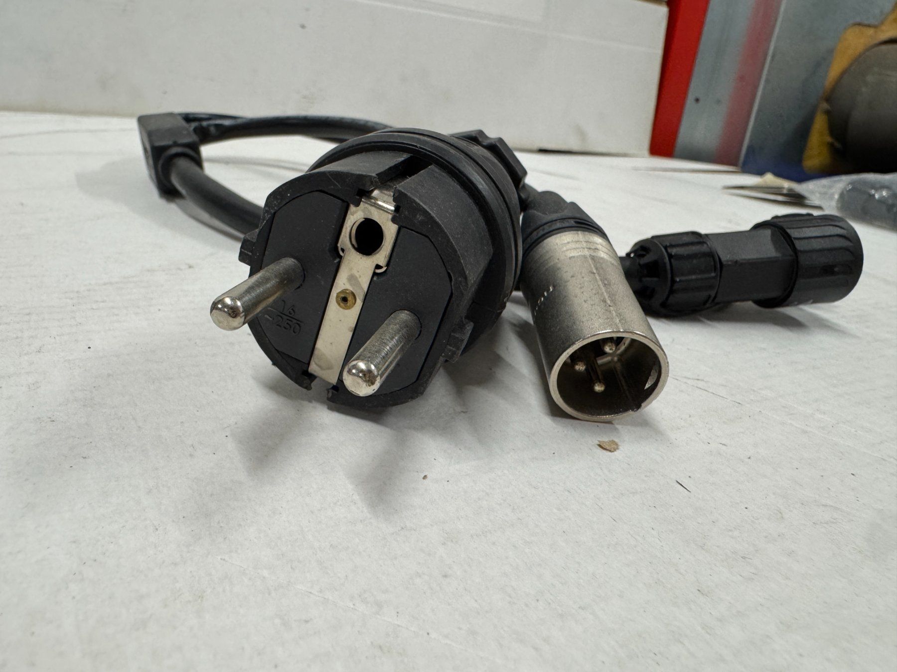 Unità & Adattatore: 2x Ehrgeiz Input splitter eventCON PD1F/XLR-3  (C367) – Nuovo (secondo la descrizione) da Däniken SO venduto da Profog1 4