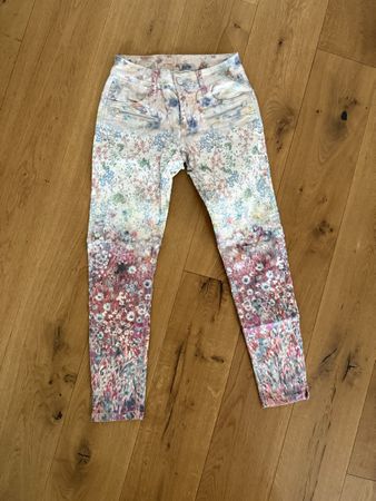 Blue Fire Co. Sommer Hose, Blumenmuster, Gr. 26/28, Neu!
