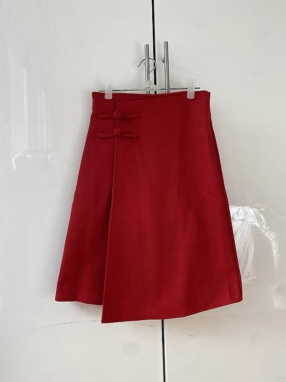 Röcke: Red skirt, XS/34 – Gebraucht aus Zürich von lin_z5xr 1