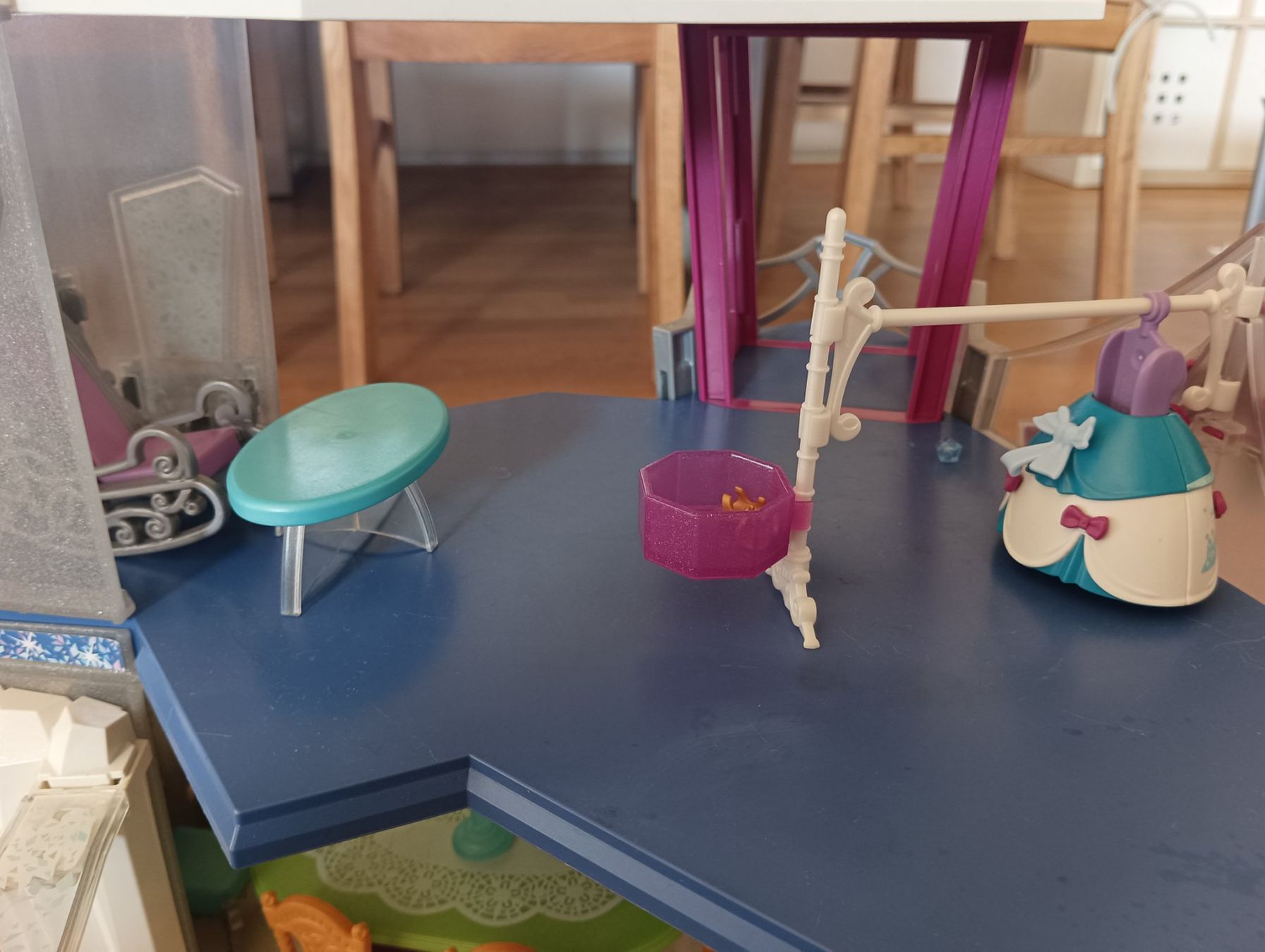 Playmobil Giocattoli: Eispalast Playmobil – Usato da Düdingen venduto da Schnee1980 4