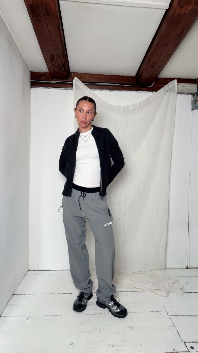 Adidas Hosen: Adidas Terrex Hose grau Grösse M – Gebraucht aus Knonau von Grapesvintage