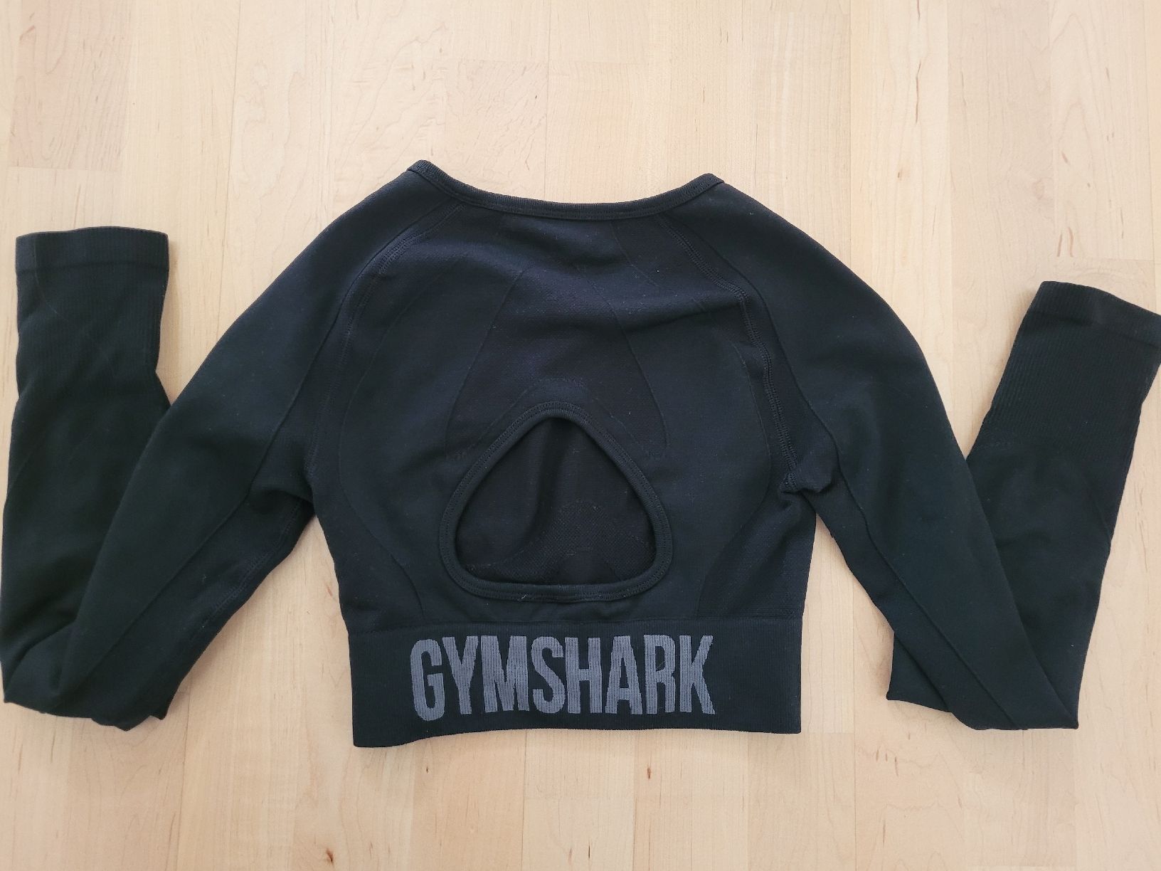 Gymshark Top: Gymshark Langarm Oberteil Schwarz, XS – Usato da Zürich venduto da cas_h8ty 2