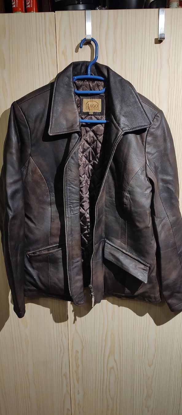 Jacken: Damen Lederjacke  – Gebraucht aus Grenchen von car_qq2t