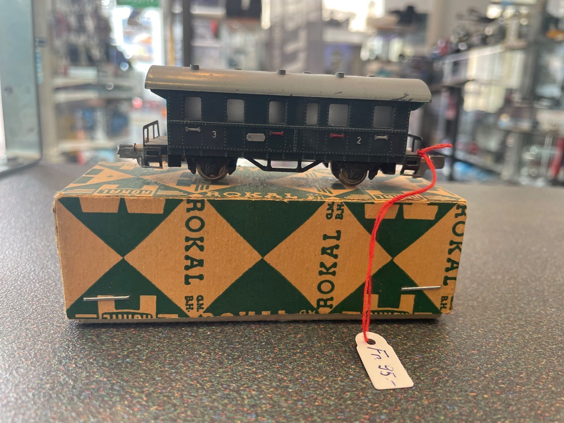 Modelleisenbahnen: Rokal TT Personenwagen 2kl/3kl vintage – Gebraucht aus Chiasso von Carrara-Modellismo