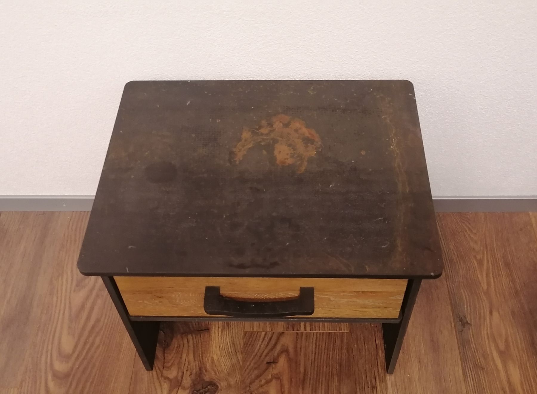 Nachttische: Nachttisch Metall / Holz – Gebraucht aus Schwarzenegg von musi09 2