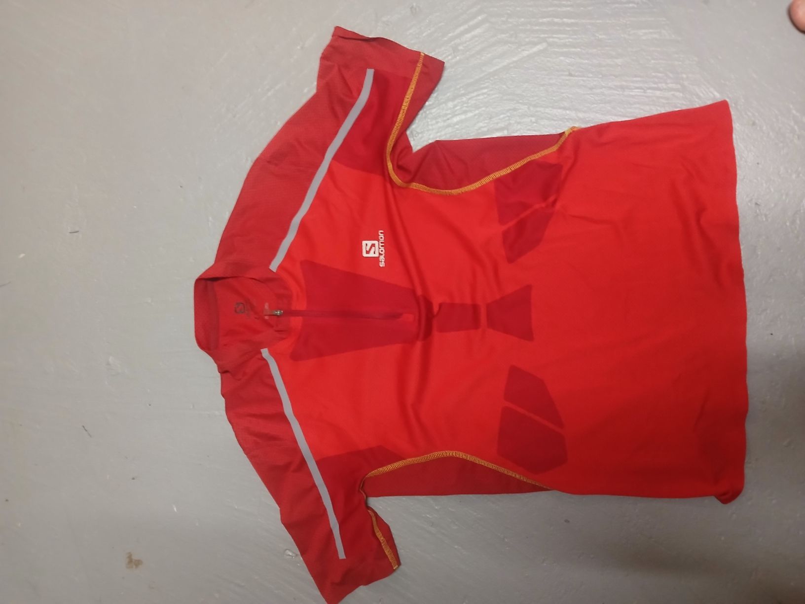 Salomon T-shirts: t-shirt salomon- trail – D'occasion à Brignon (Nendaz) par dan_8jby