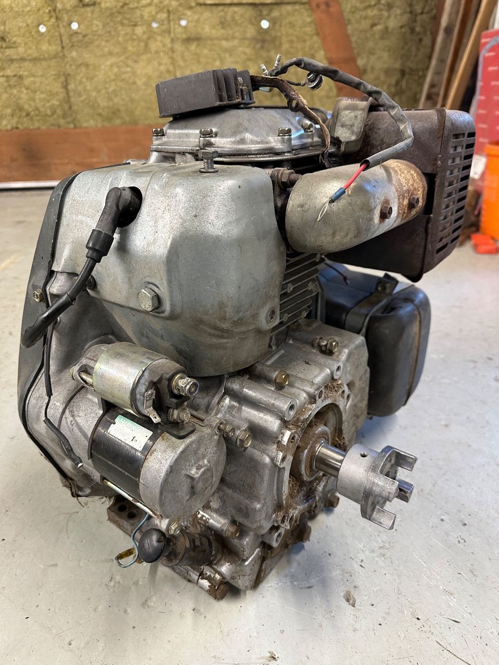 Kubota Raufutterernte: Kubota GH400 Motor – Defekt aus Weiach von  1