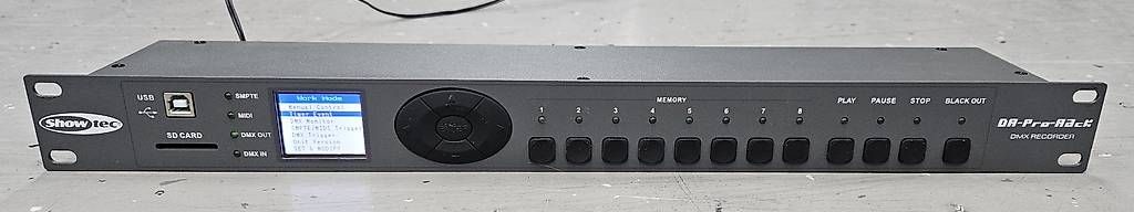 Sistema di controllo: Showtec DR Pro Rack  DMX Rekorder – Usato da Rüti ZH venduto da Philippek