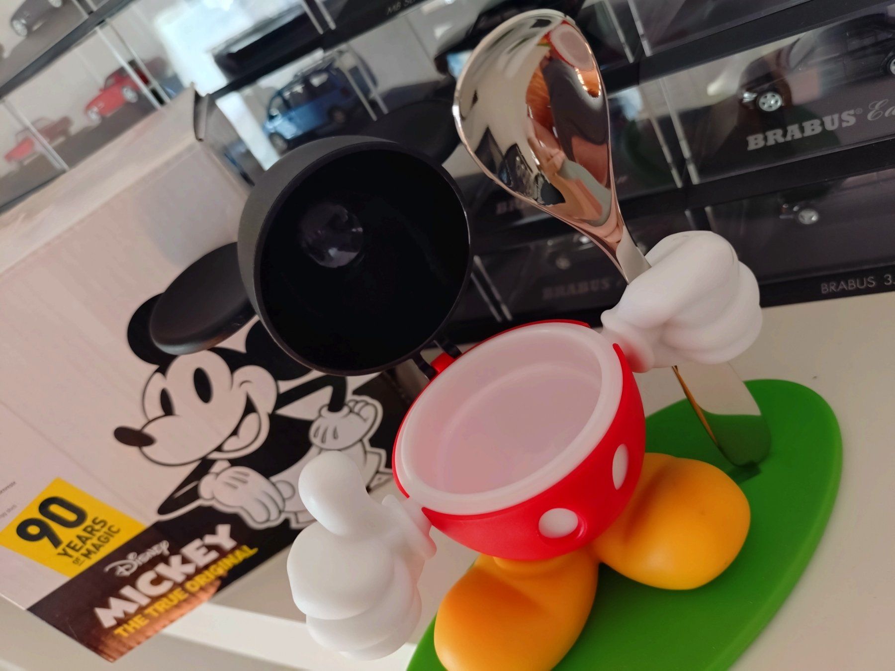 WMF Altre Stoviglie: WMF - Eierbecher + Löffel - MICKEY MOUSE Limited Edition – Nuovo e nell'imballaggio originale da Viganello venduto da CARLiteratur 2