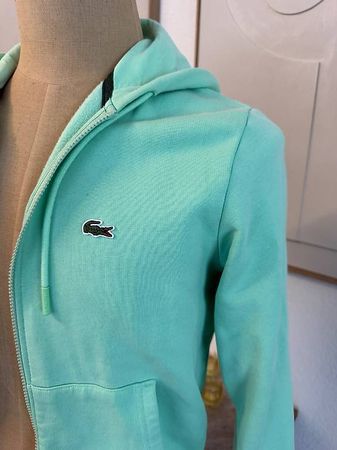 Lacoste Mint