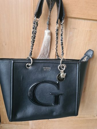 neue Handtasche von Guess
