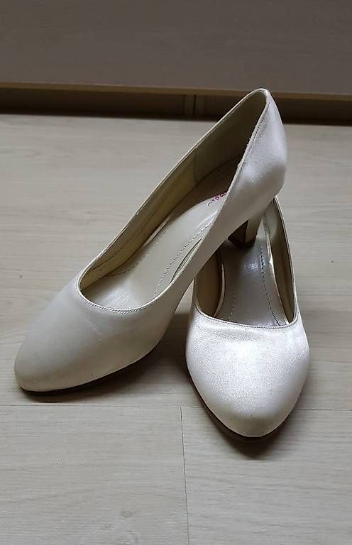 Rainbow Scarpe da donna: Hochzeitsschuhe – Usato da Humlikon venduto da Holly8