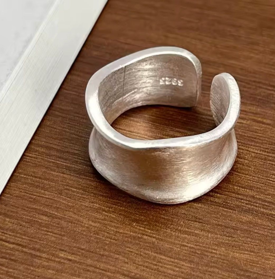 Ringe: Einzigartiger Ring, Versilbert – Neu und originalverpackt aus Eschenbach SG von ...- 1
