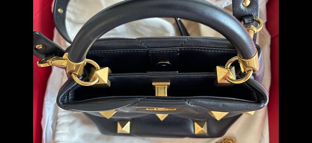 Borse da donna: BORSA VALENTINO PRATICAMENTE NUOVA – Usato da Losone venduto da Gigante90 1