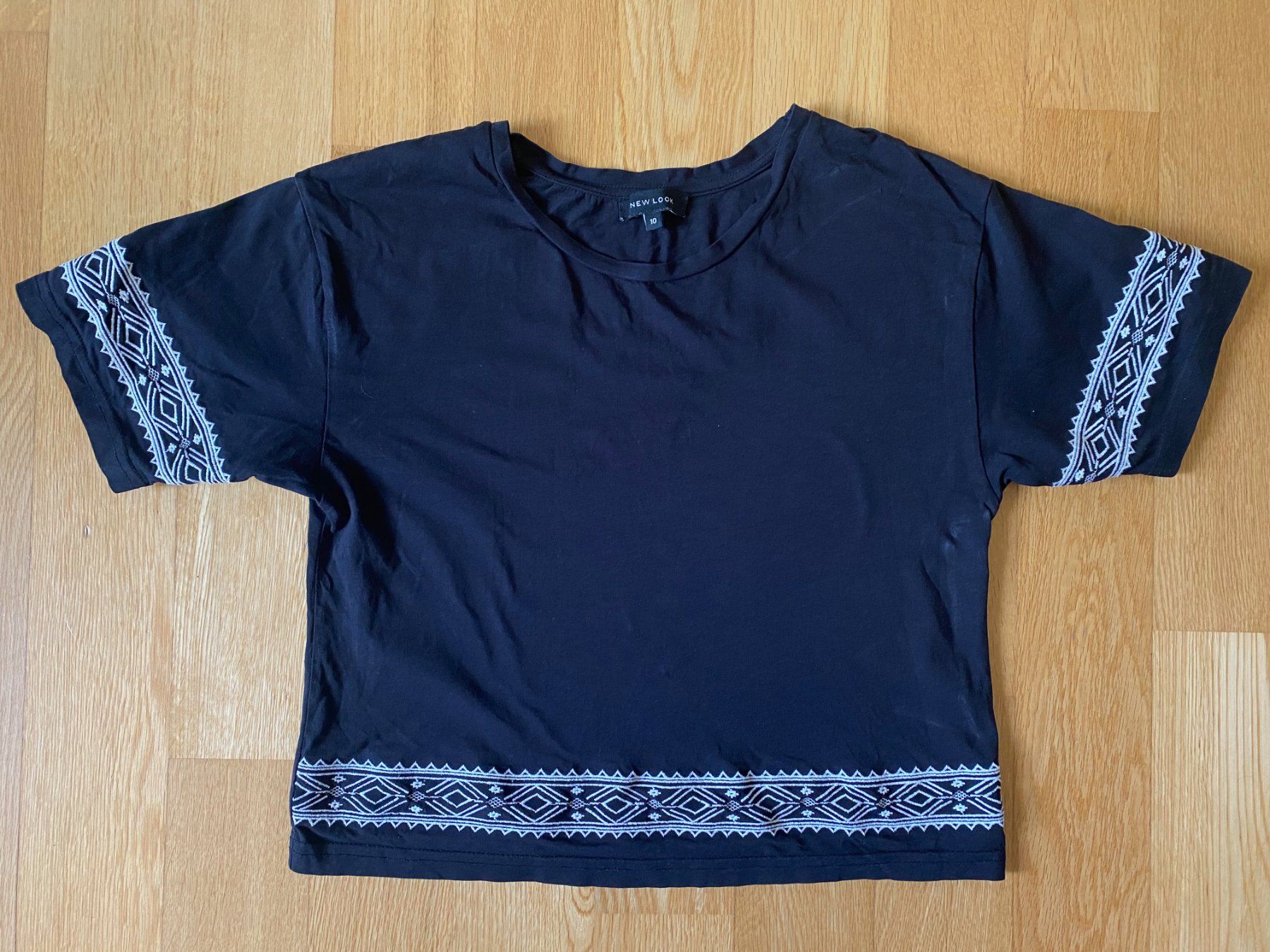 New Look Top: Crop Top von New Look – Usato da Bern venduto da eli7 1
