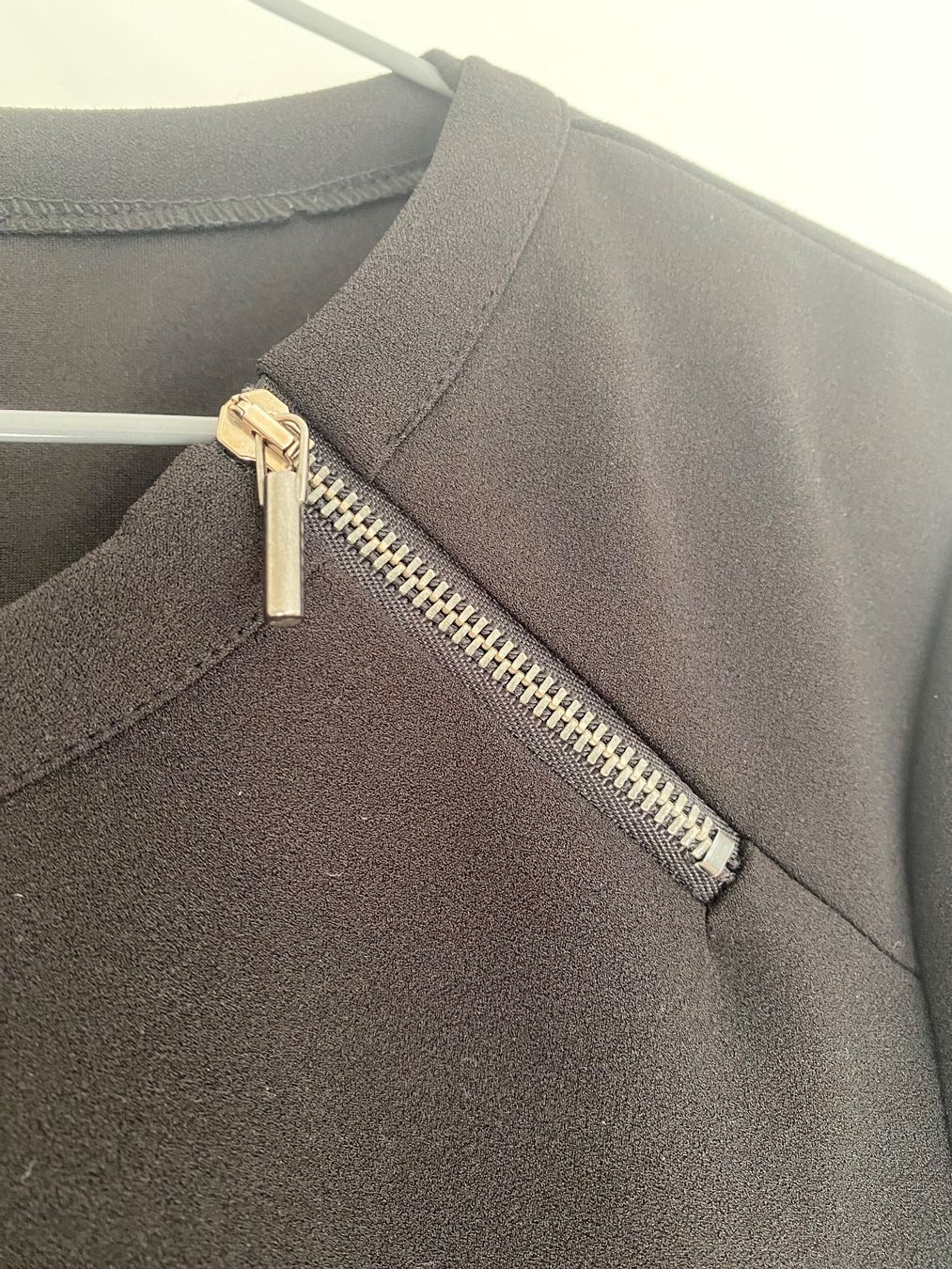 Vestiti: Petite robe noire Voodoo taille 38 – Usato da Le Noirmont venduto da Chreeba 2