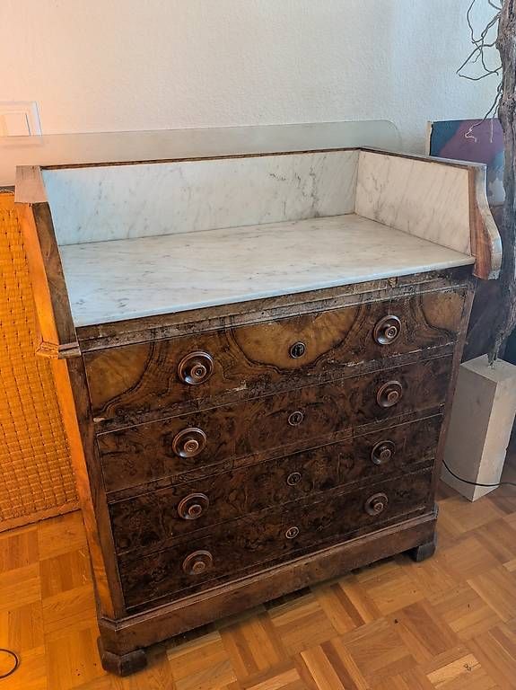 Kommoden: commode bois et marbre – Gebraucht aus morges von flo_x9zt