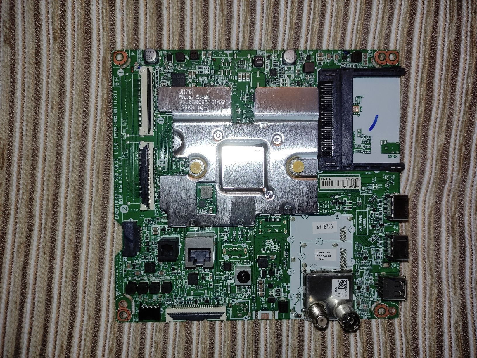 LG Televisori: Motherboard LG 50UP 7500 – Usato da Bern venduto da unnaturalBlues