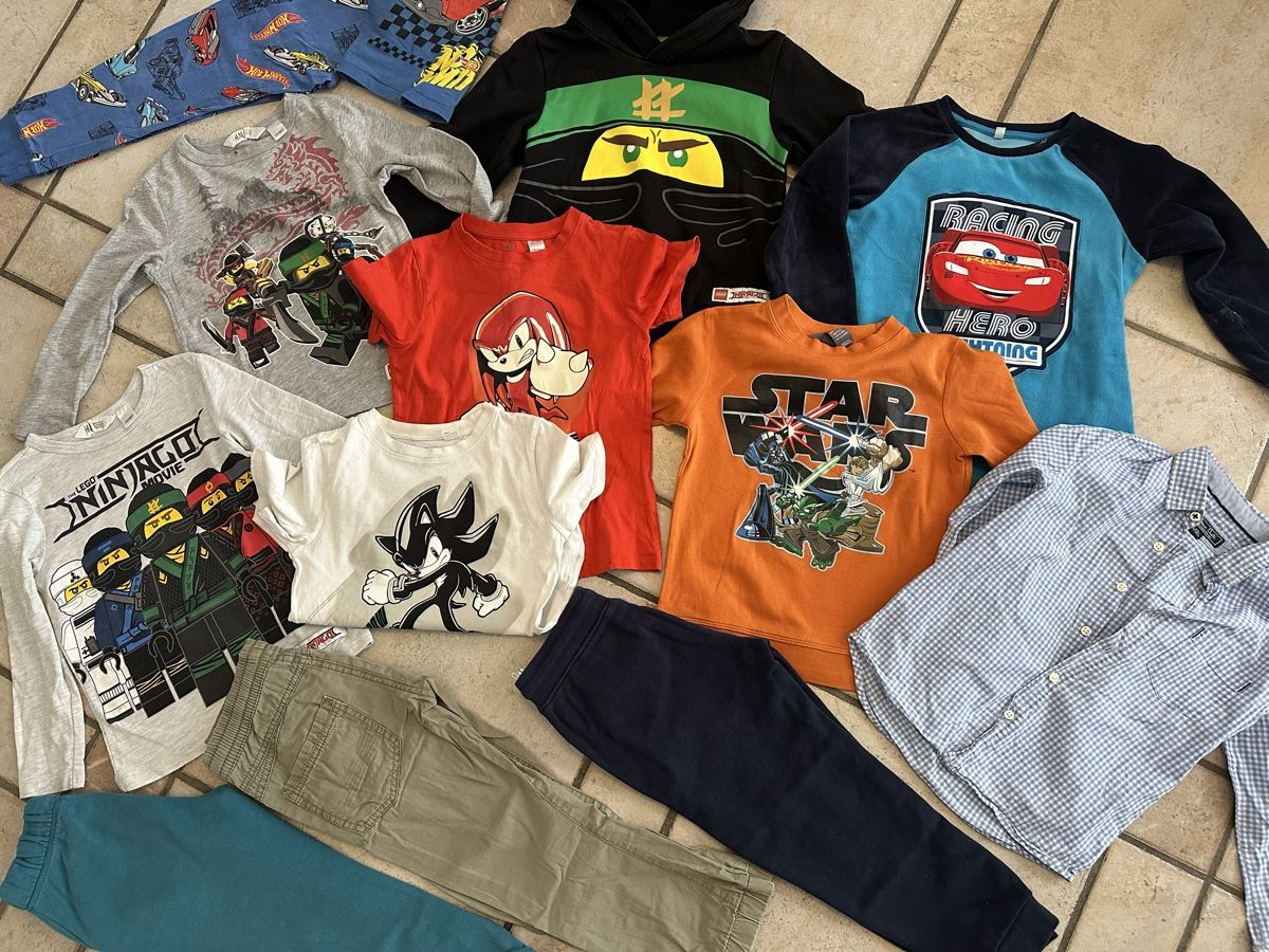 Lotti & Set di vestiti: Kinderkleider-Paket 110/116 – Usato da Zermatt venduto da ZerSusi