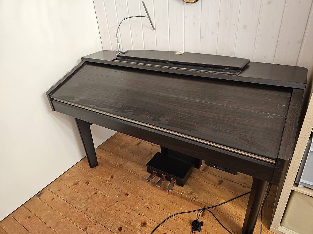Instruments de musique: Yamaha Clavinova – D'occasion à Gähwil par blue07 3