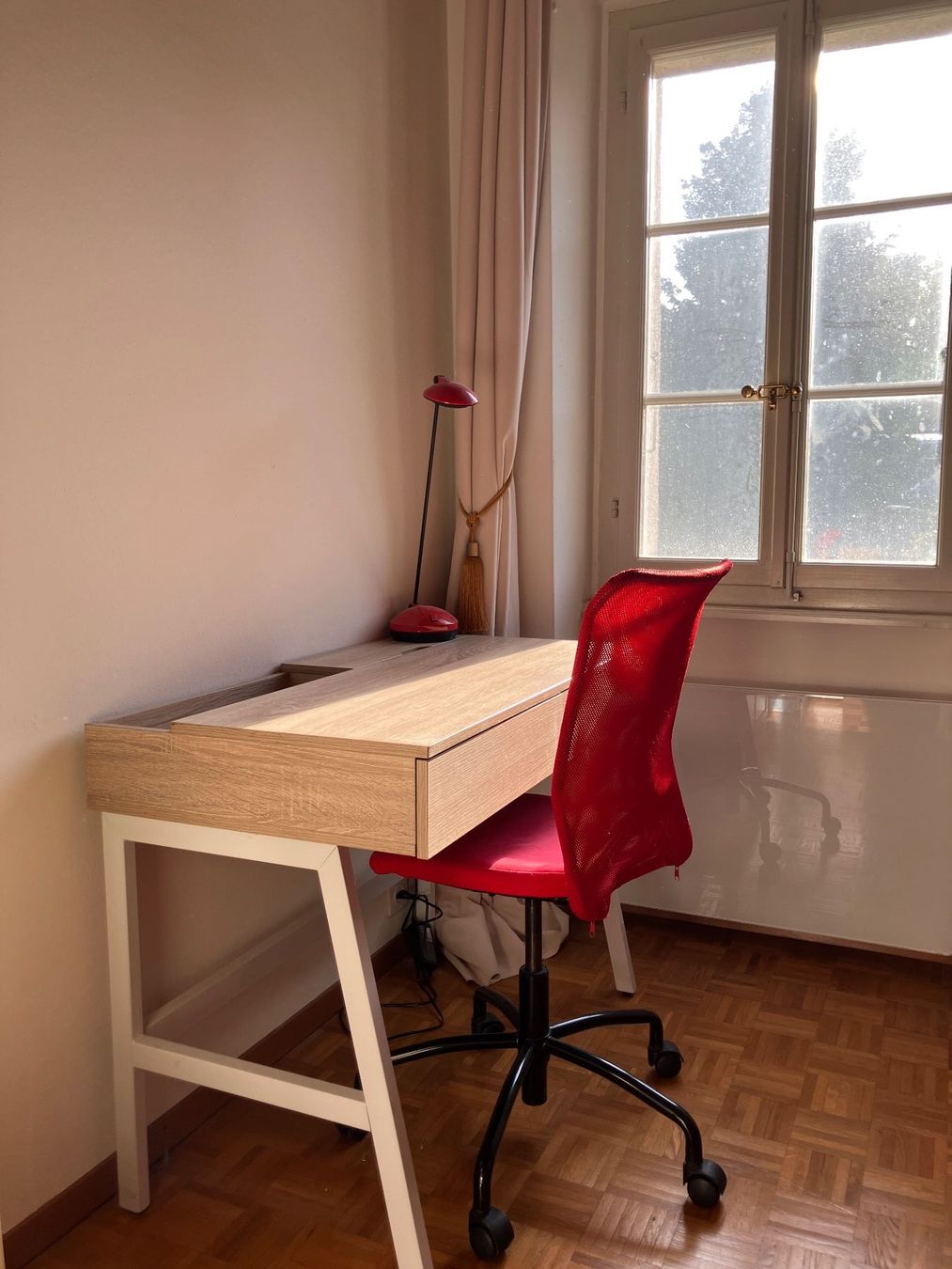 Schreibtische: Bureau et/ou chaise – Gebraucht aus Ecublens VD von hug_bzn2