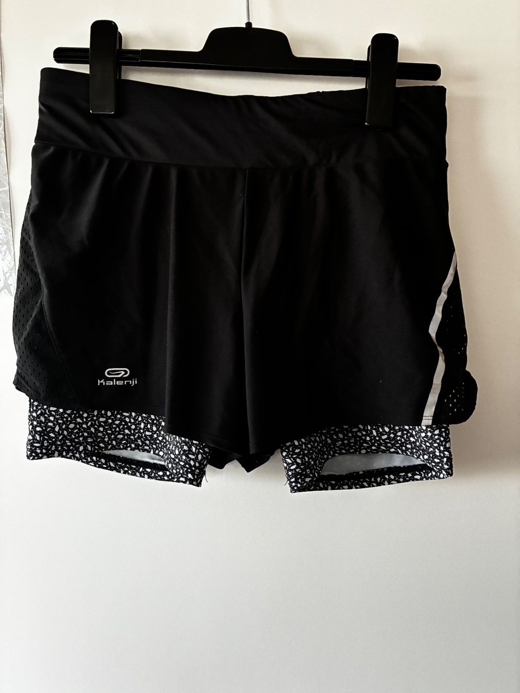 Decathlon Pantaloni: Short de sport running Kalenji – Usato da Riaz venduto da cam_x5xs