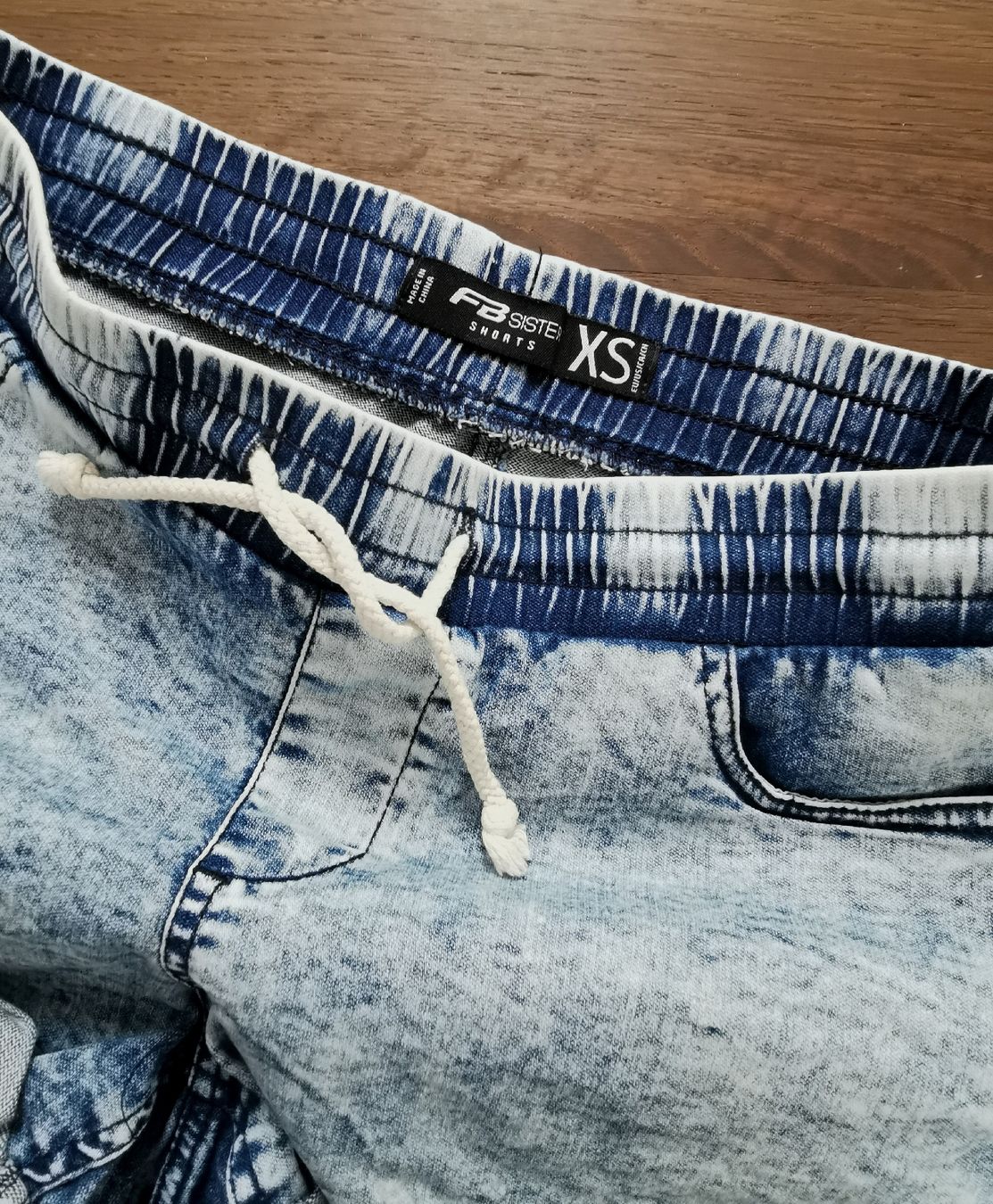 Jeans: Jeans Shorts Gr. XS/S – Usato da Obergerlafingen venduto da Sigus 2