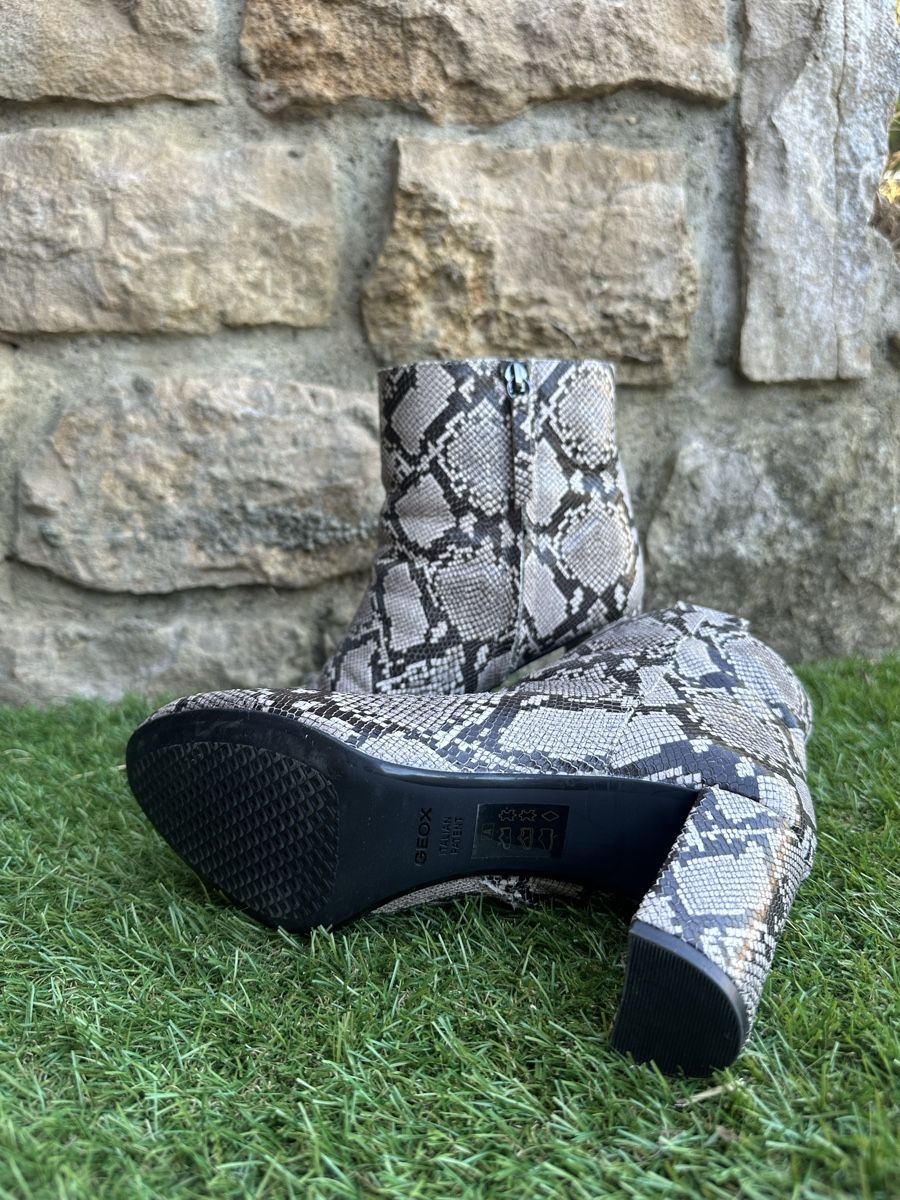 Geox Scarpe da donna: Bottines - Geox - 38.5 – Usato da Fregiécourt venduto da Mremr57 1
