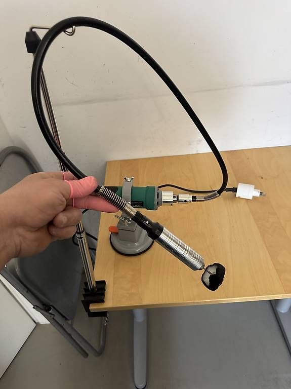 Tutte le macchine: Machine de polissage portative  – Usato da Renens VD venduto da ay__2dyj 1