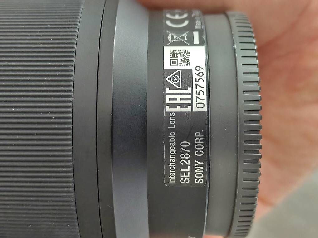 Sony Objectifs: Sony FE 28-70mm f3.5-5.6 – D'occasion à Binningen par ken_6zk5 3