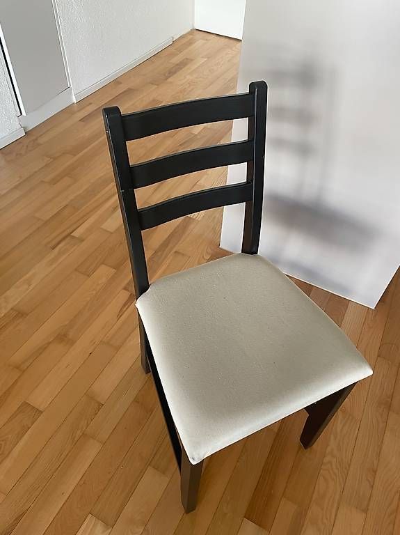Ikea Sedie: 3 Ikea Stühle Schwarz mit beigen Stuhlbezug – Usato da Zürich venduto da jra_7267 1