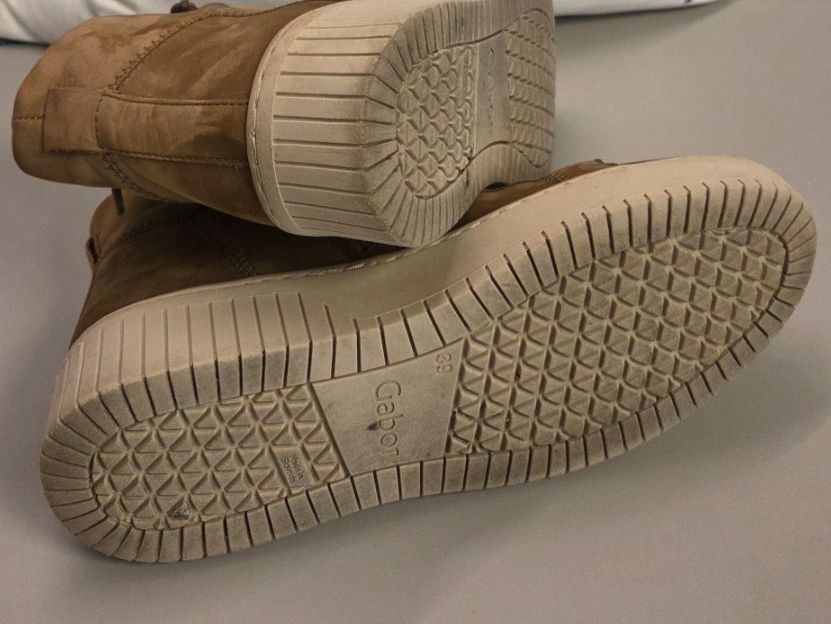Gabor Scarpe da donna: Gabor High Top Sneaker, Grösse 39 in Farbe nut – Usato da Weggis venduto da Grenada 2