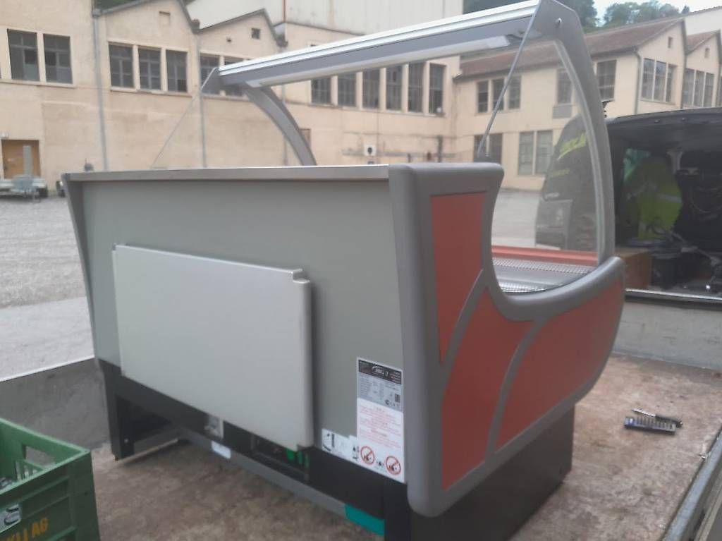 Réfrigérateurs: Vitrine réfrigérée – D'occasion à St Ursanne par herjy 1