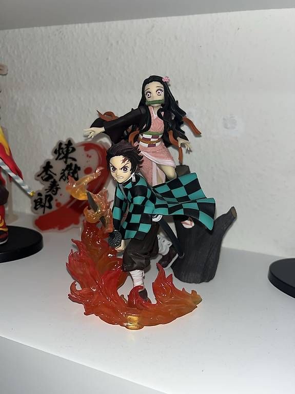 Figurines: Tanjiro und Nesuko – Neuf avec emballage d'origine à Basel par jan_kxr7
