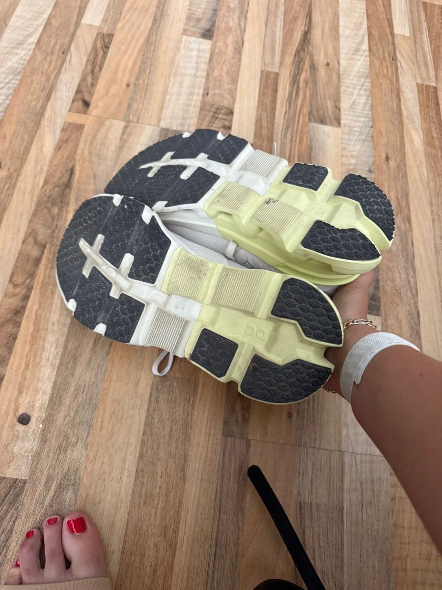 On Scarpe da donna: On Cloudflyer gr 40,5 – Usato da Bünzen venduto da Magdalena.K 1