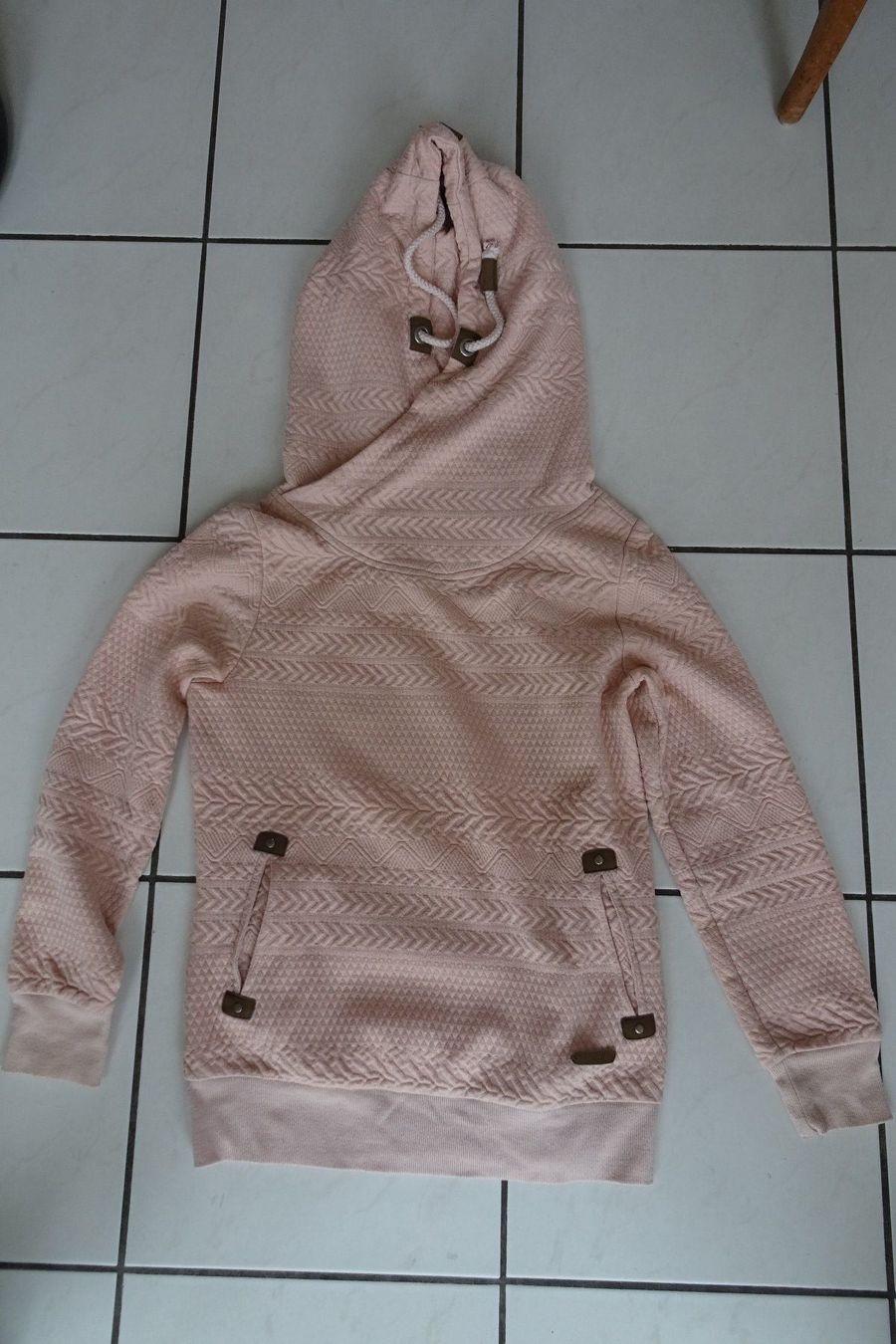 Maglioni & Felpe: lachs -rosa Kapuzen Pullover Gr. S – Usato da Strengelbach venduto da schmetterling20