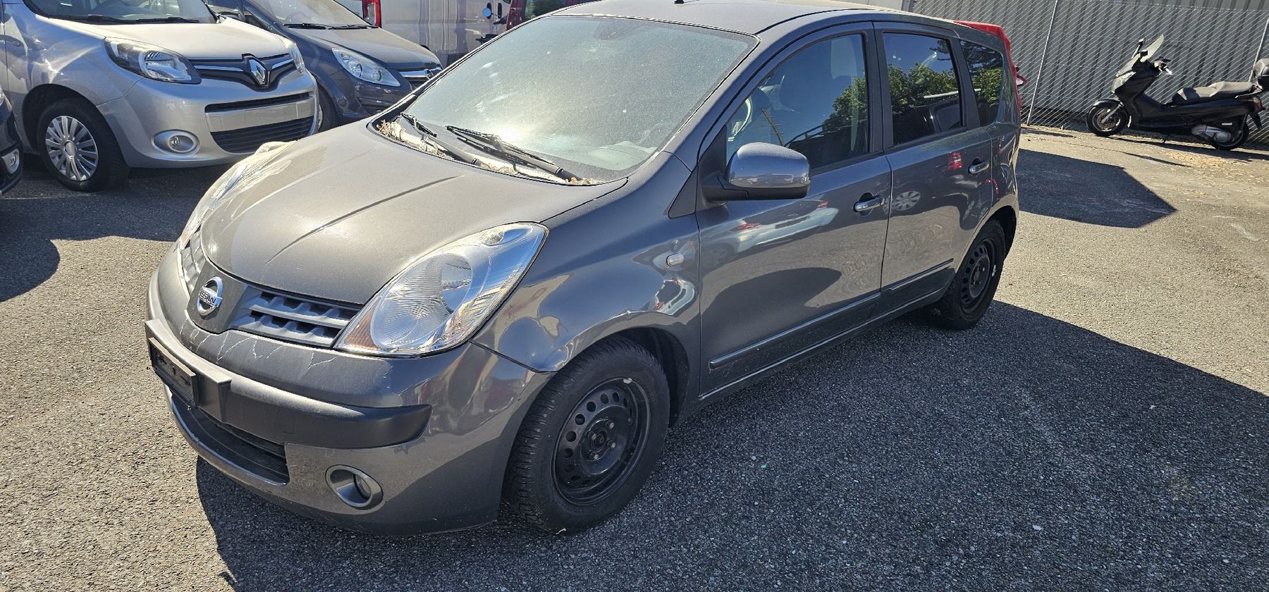 Nissan Autos: nissan Note 1.6 – Défectueux à Chavornay par lev_qnm6 1