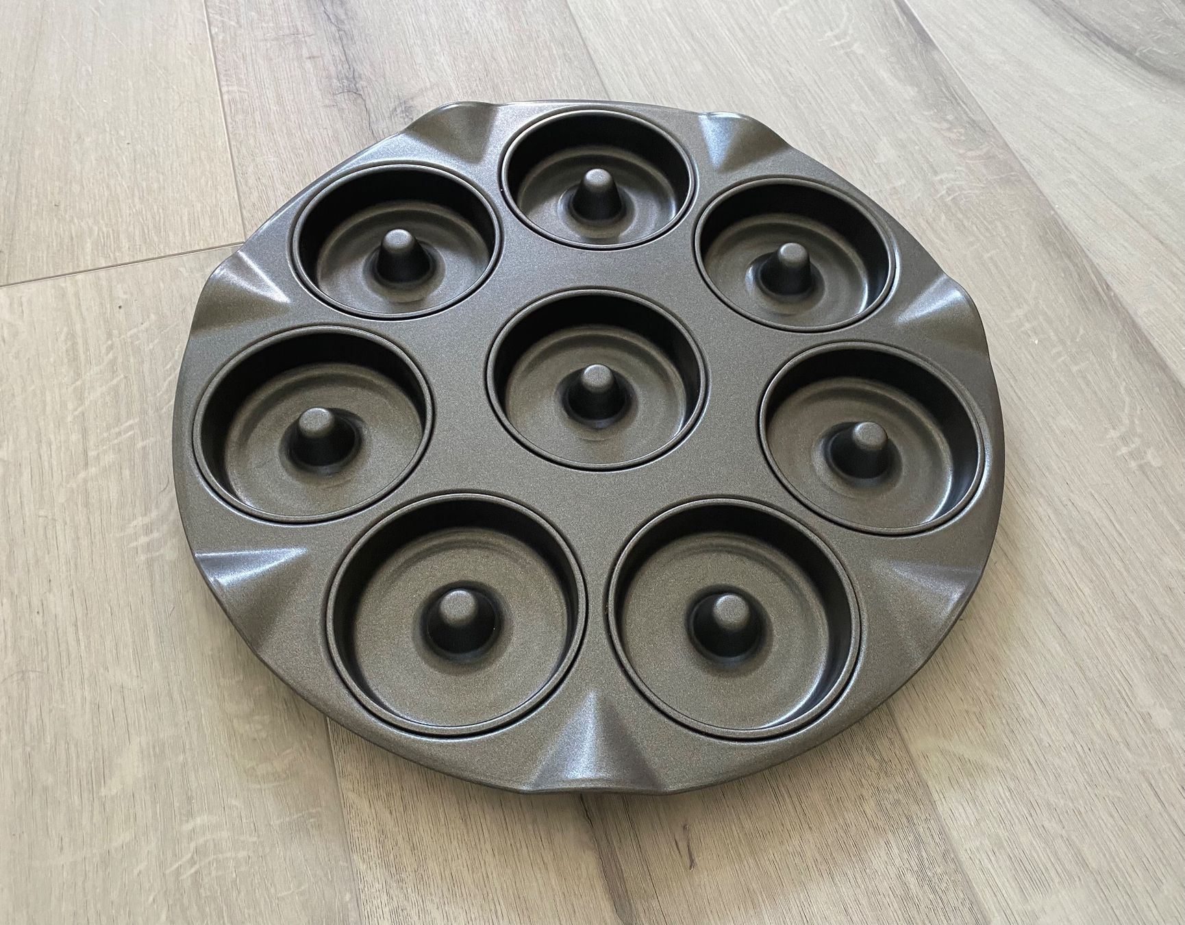 Teglie da forno: Apfel Chüechli Backform Apfelküchlein Küchen Chüechliblech – Nuovo (secondo la descrizione) da Dottikon venduto da 6571
