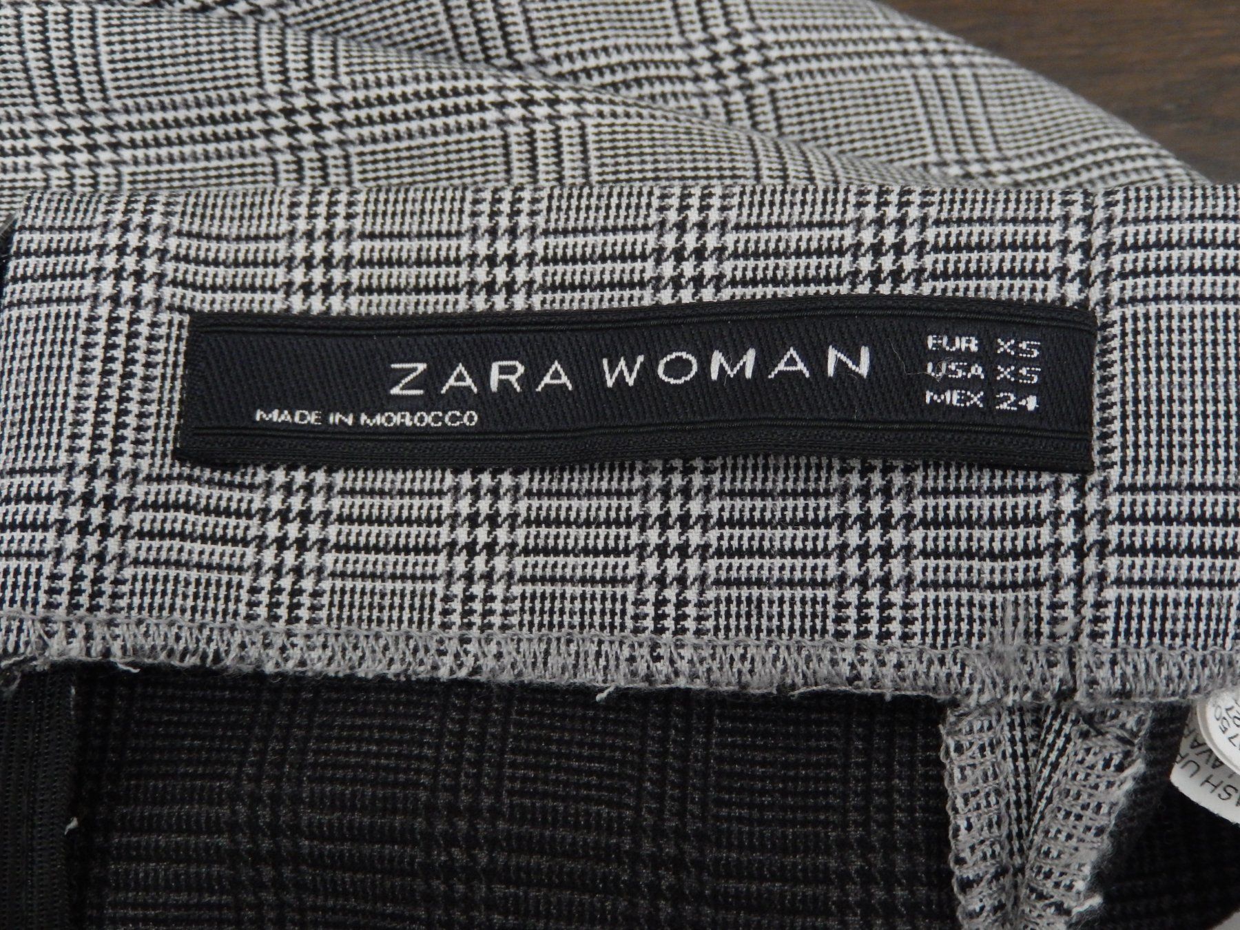 Zara Gonne: ZARA Twist Minirock Gr. XS – Usato da Tuggen venduto da vivira 8