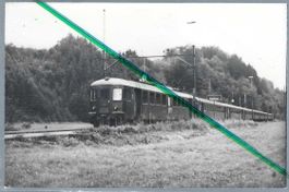 Aathal. SBB-CFF RBe 4/4 mit Schnellzug. Foto!