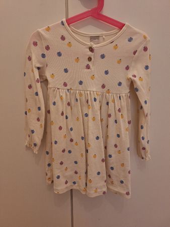 Kleid in Gr. 98/104 NEU