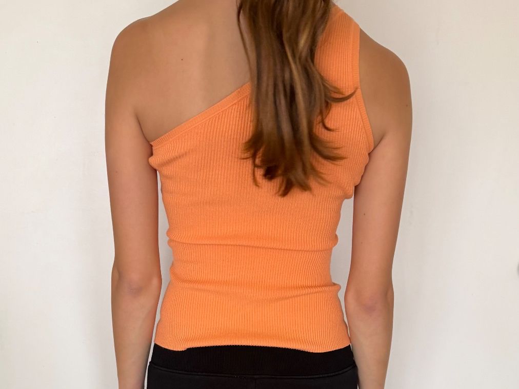 Kookai Tops: Haut asymétrique orange – Gebraucht aus Bottens von lal_plz7 2