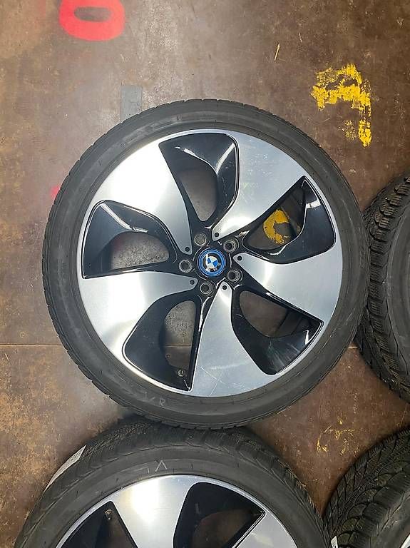 Pneumatici & Ruote complete: BMW I8 Kompletträder – Usato da Meisterschwanden venduto da marcog93 1