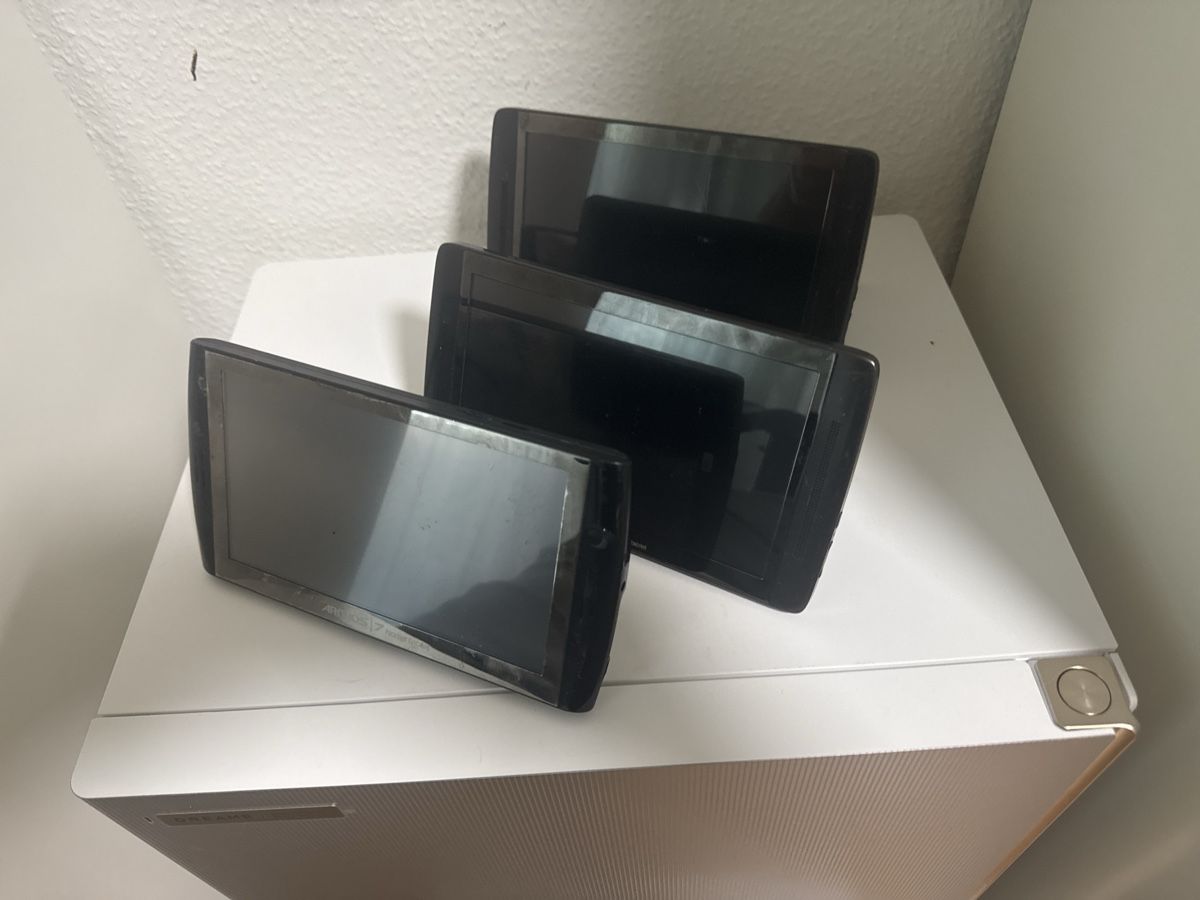 Archos Tablet PC: 3x ARCHOS -Tablet – Difettoso da Riehen venduto da M.S.DVD 7